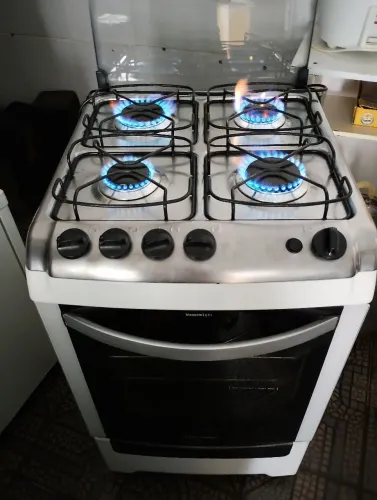 Vendo fogão automático tudo funcionando