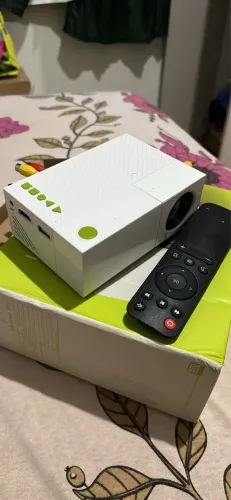 Mini projetor novo