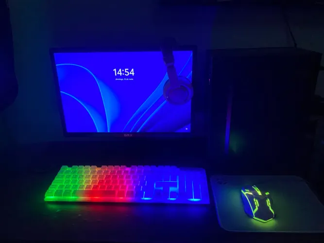 PC Gamer Completo Ryzen 5 4600G + 16GB RAM + SSD + Monitor