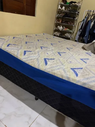 Cama Box usada