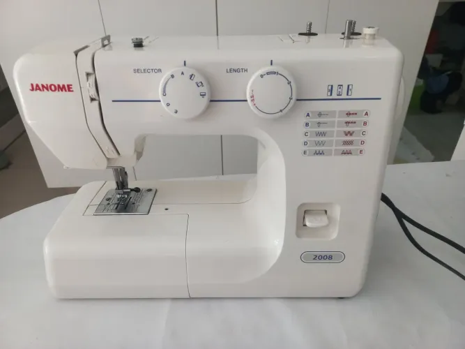 MAQUINA DE COSTURA JANOME 2008