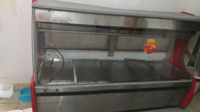 Vende se BALCÃO DE CARNE