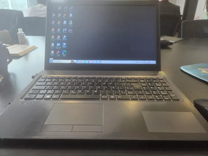 Notebook VAIO Fit 15S i3 SSD 256GB + 12GB RAM
