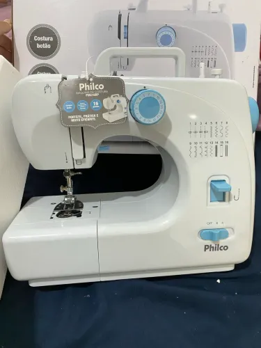 Máquina de Costura Philco