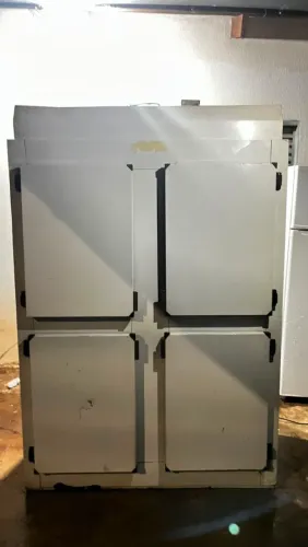 Câmara fria 220V