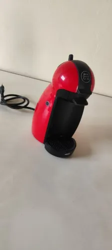 CAFETEIRA NESCAFÉ DOLCE GUSTO VERMELHA (PRATICAMENTE NOVA) - R$ 200