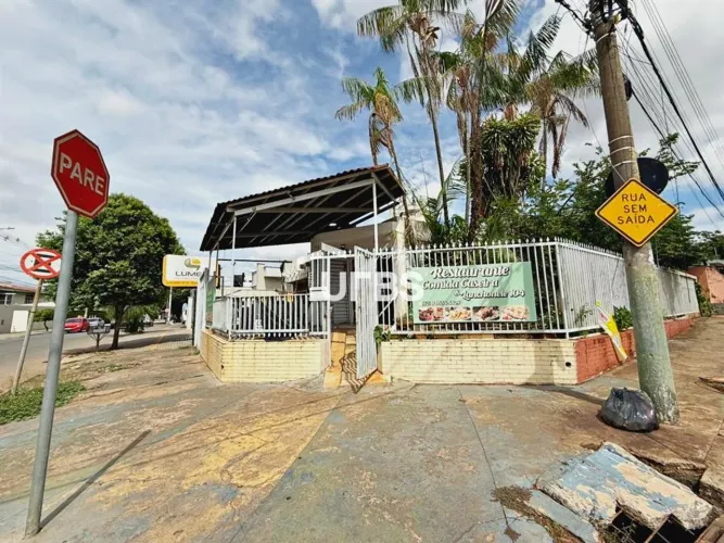 Casa Comercial Rua 104 Setor Sul