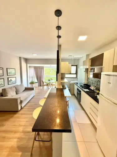 Barra: apto mobiliado, 02 qto, suíte, garagem, piscina na Barra, Salvador