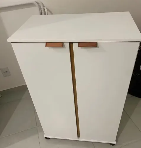 Armário organizador montado