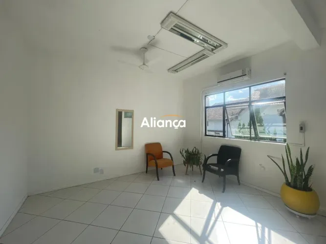 Sala comercial para locação no bairro Vila Regina em Cachoeirinha/ Rs.