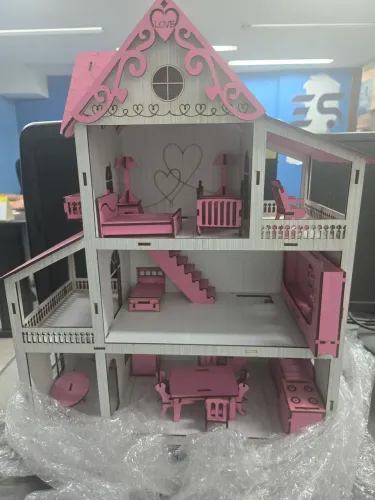 Casa de Boneca em MDF