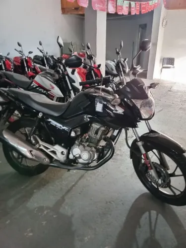 Honda fan 2023 160cc (shalom veículos)