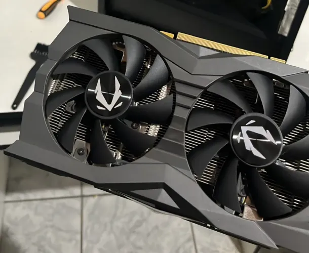 Placa de video RTX 2060 - Unico dono e nunca aberta
