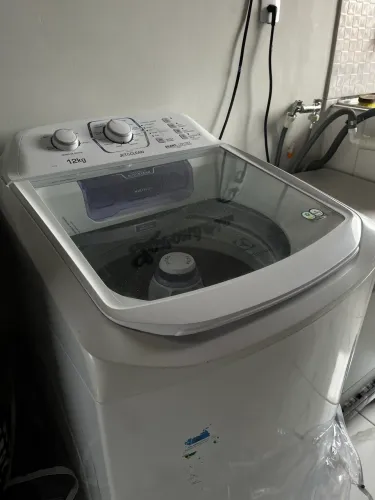 Vendo máquina de lavar 12 kg Electrolux