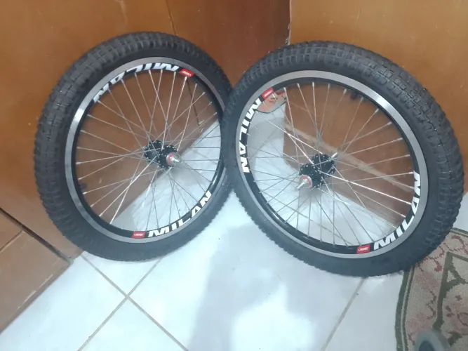 Rodas completas para bicicleta aro 20