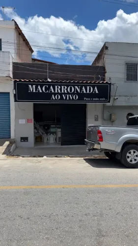 Ponto comercial próximo à avenida principal 