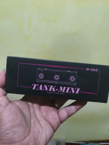 Pedaleira M-Vave Tank-Mini para Guitarra e Baixo - Bluetooth / Bateria Interna (Na Caixa)