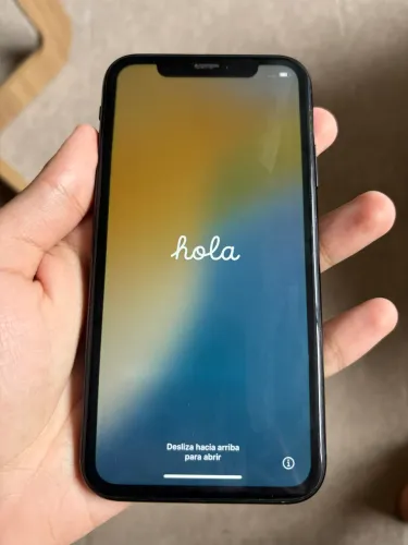 iPhone XR 64gb, tela traseira trincada