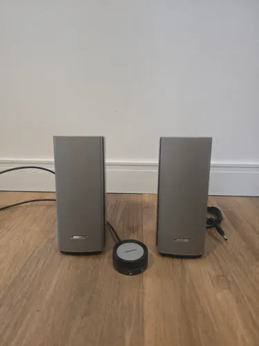 Caixas Amplficadas Bookshelf Bose Companion 20 Estéreo