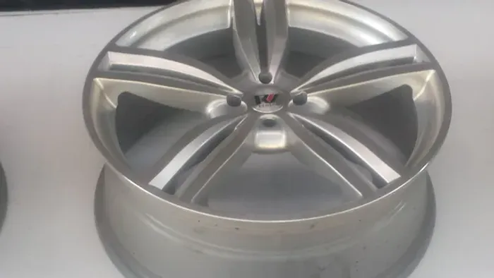 Roda aro 20 Volkswagen Tiguan Prata gol 4x100 jogo