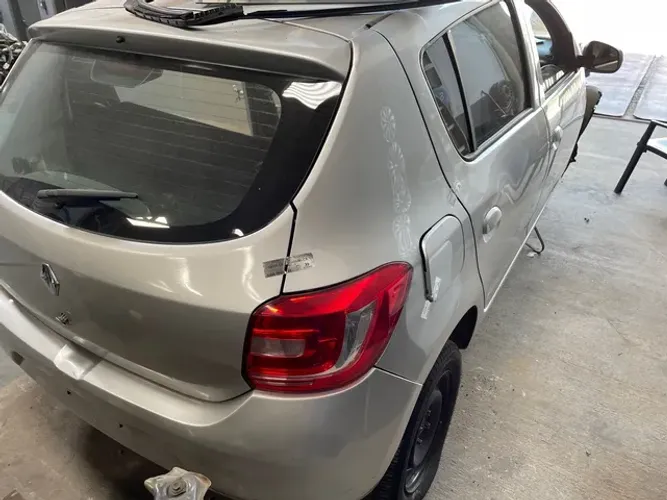 Sucata Renault Sandero 2015 ( Peças )