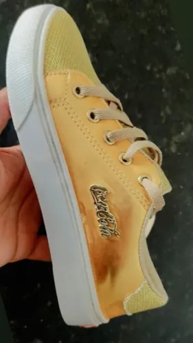 Tênis Dourado Feminino coca cola número 36 