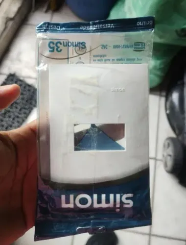 Espelho para tomadas e interruptor 