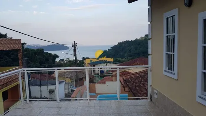 ACONCHEGANTE CONJUGADO COM 1 QUARTO 1 SUÍTE À VENDA EM GARATUCAIA, ANGRA DOS REIS - RJ