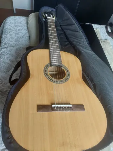 Violão Clássico em Ótimo Estado