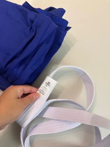 Kimono e faixa de judô marca Shiroi 
