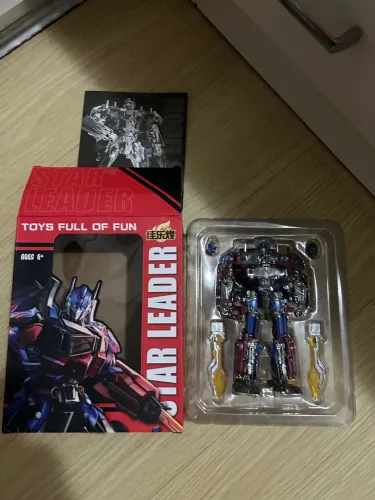 Action figure Optimus prime - tipo Baiwei