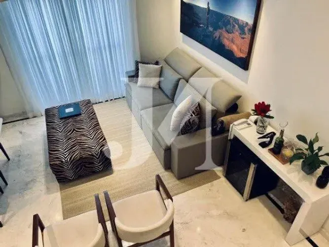 Apartamento Duplex Reformado com 70m², 2 Dormitórios com 1 Suíte e 2 Vagas no Condomínio R