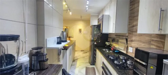 Apartamento à venda com 2 quartos, sendo 1 suíte, no condomínio Easylife, Sorocaba - SP
