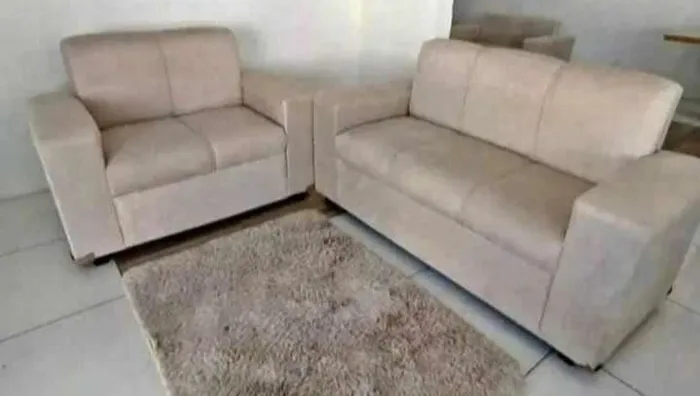 Conjunto de Sofás 2 e 3 Lugares - Bege Claro