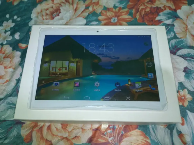 Tablet 10 polegadas -LEIA-