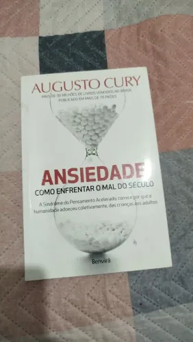 Livro augusto currículo