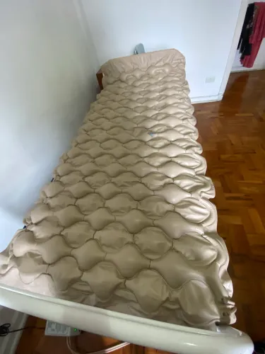 Colchão pneumático ortopédico anti escaras Dellamed Airplus