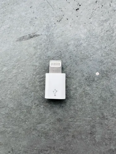 Adaptador Apple micro-usb para lightning 