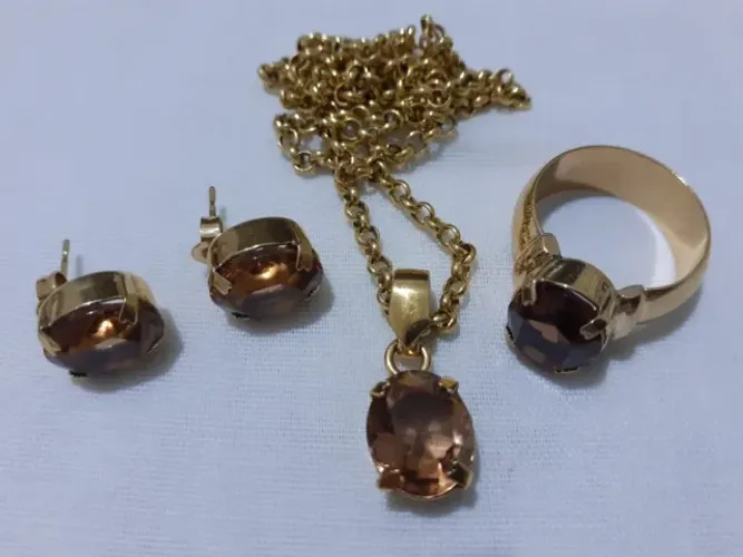 Conjunto Pedra Marrom Brasileira