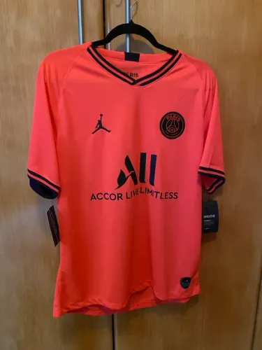 Camiseta PSG Jordan - Vermelha - Tamanho M