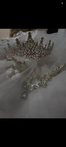 Conjunto Coroa, brincos, colar e Acessórios para Noiva/Festa