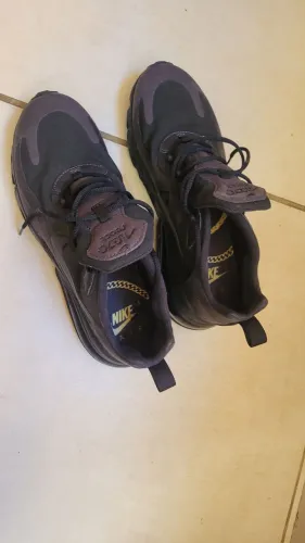 Tênis Nike Air Max 270 React - Preto