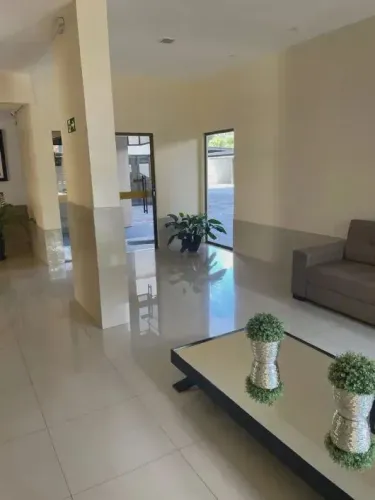 APARTAMENTO 3 QUARTOS MAIS DCE EM FRENTE A PRAÇA DA RUA 59A