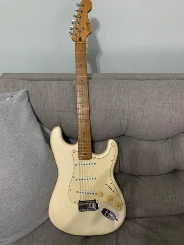 【美品】Squier Deluxe Stratocaster squier stratocaster deluxe