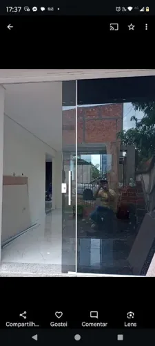Porta de vidro temperado para área externa