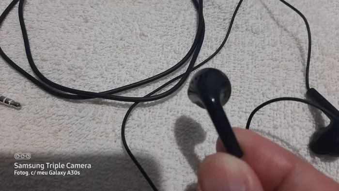 Fone de Ouvido com fio Samsung Original cor preto