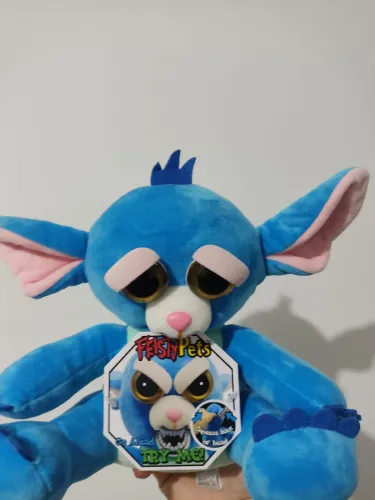 Pelúcia Feisty Stitch - Divertido e Interativo!