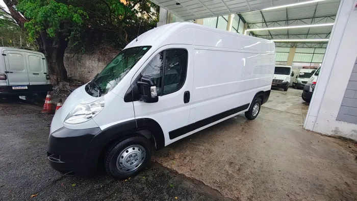 Fiat Ducato Máxi 2021 Completa com 61.000 km