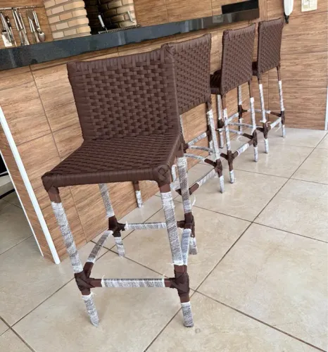 Banquetas em alumínio toda revestida em corda nautica marrom 590 cada