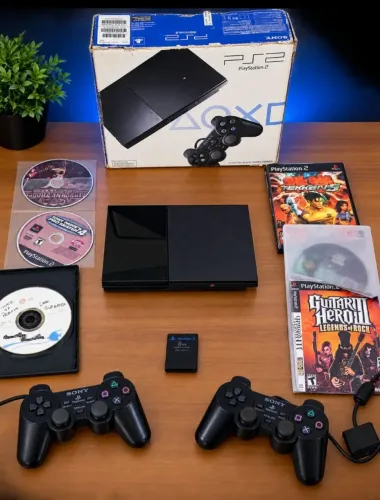 PlayStation 2 Slim SCPH-90006 Completo + Caixa, 2 Controles Originais e Jogos